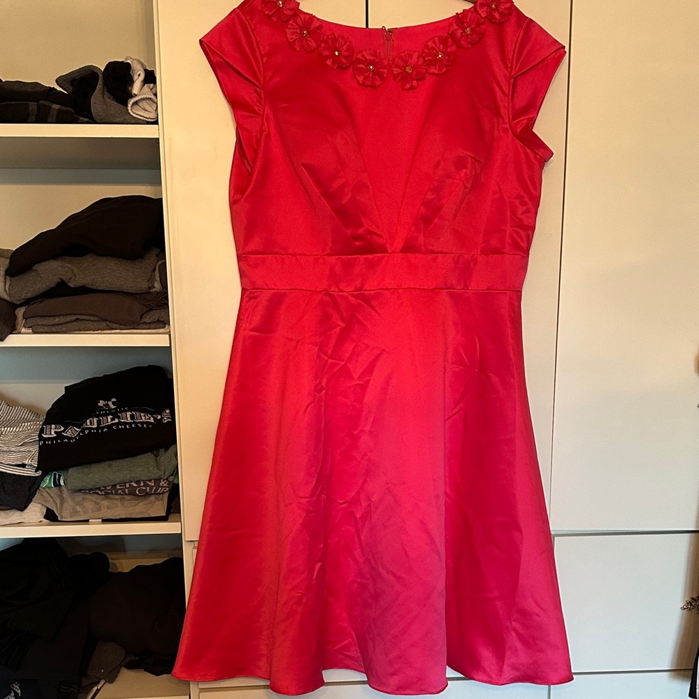 Pink dress with floral neckline! Valentine ❤️